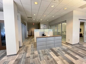 131 Falls St, Greenville, SC for lease Interior Photo- Image 2 of 11