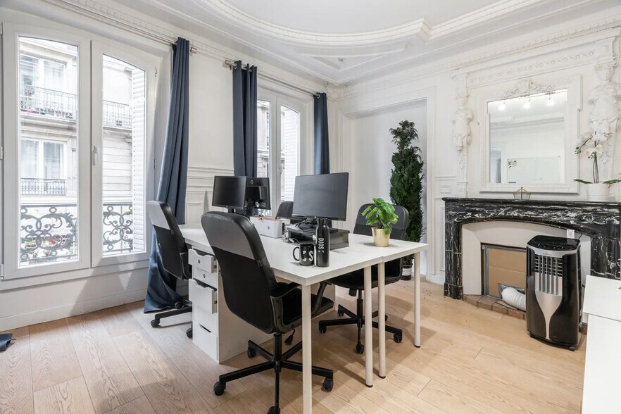 85 Rue De Maubeuge, Paris for lease - Interior Photo - Image 2 of 8