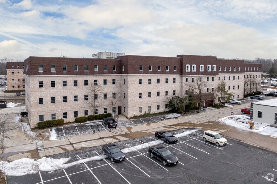 24600 Center Ridge Rd, Westlake, OH for lease - Primary Photo - Image 1 of 6