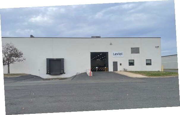 526 State Route 46, Teterboro, NJ à louer - Photo du bâtiment - Image 1 de 3