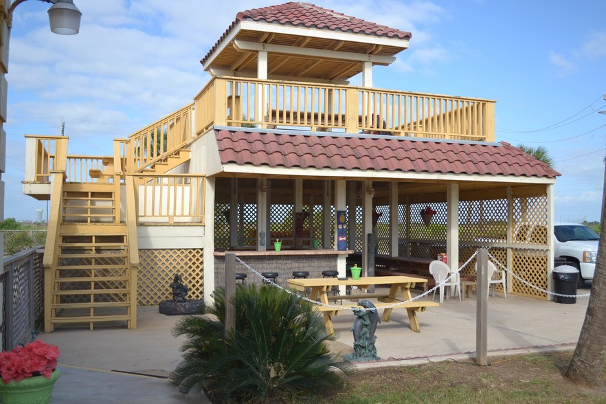 4229 13 Mile Rd, Galveston, TX à vendre - Photo du bâtiment - Image 1 de 1