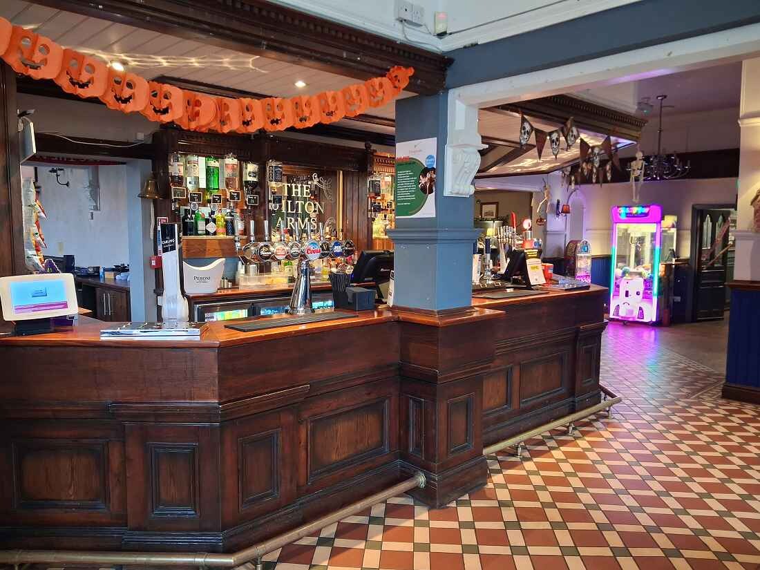 818 Manchester Old Rd, Manchester à louer Photo intérieure- Image 1 de 8