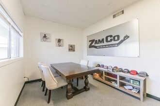 1022 Pasadena Blvd, Pasadena, TX for lease Interior Photo- Image 1 of 3