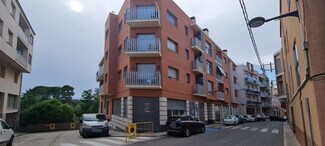 Plus de détails pour Multi-résidentiel à vendre