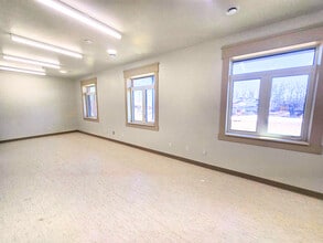 24539 Township 510 Rd, Nisku, AB for lease Interior Photo- Image 2 of 9