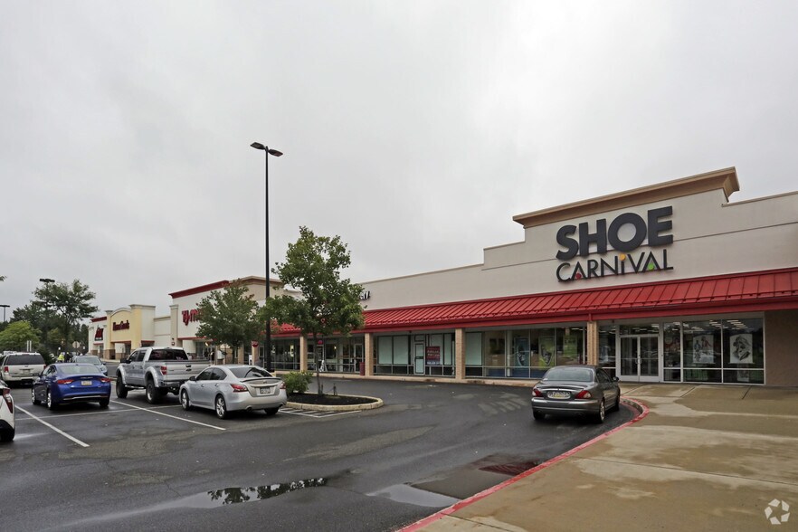 195-225 NW West End Blvd, Quakertown, PA à louer - Photo du bâtiment - Image 3 de 6