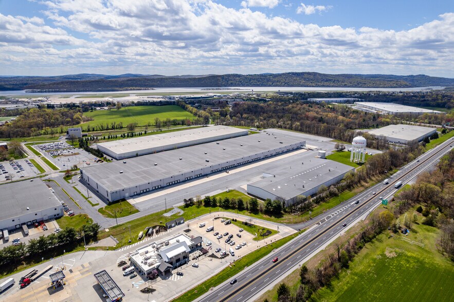 200 Capital Ln, Middletown, PA à louer - Photo du bâtiment - Image 3 de 8