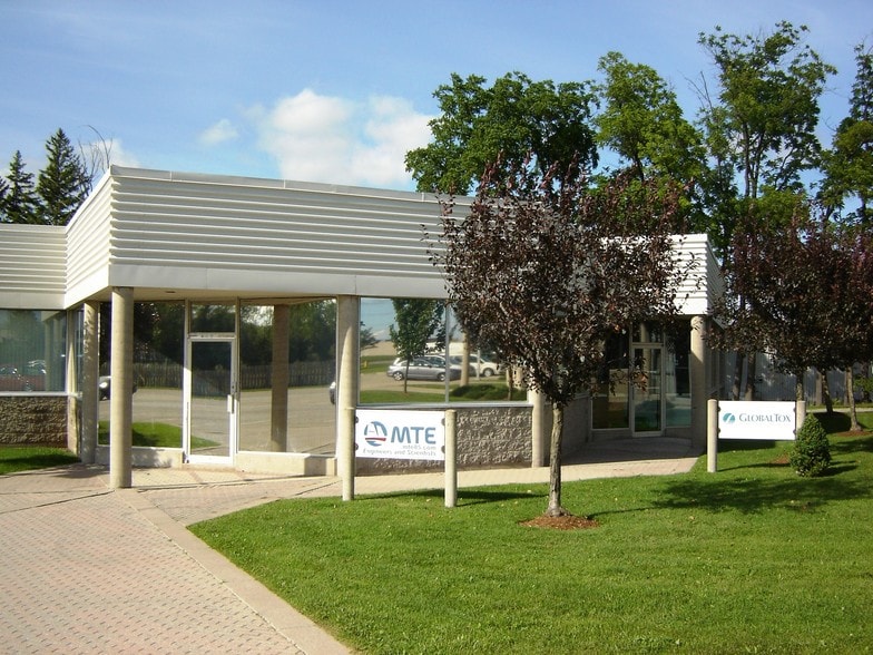 367 Woodlawn Rd W, Guelph, ON for lease - Building Photo - Image 2 of 3