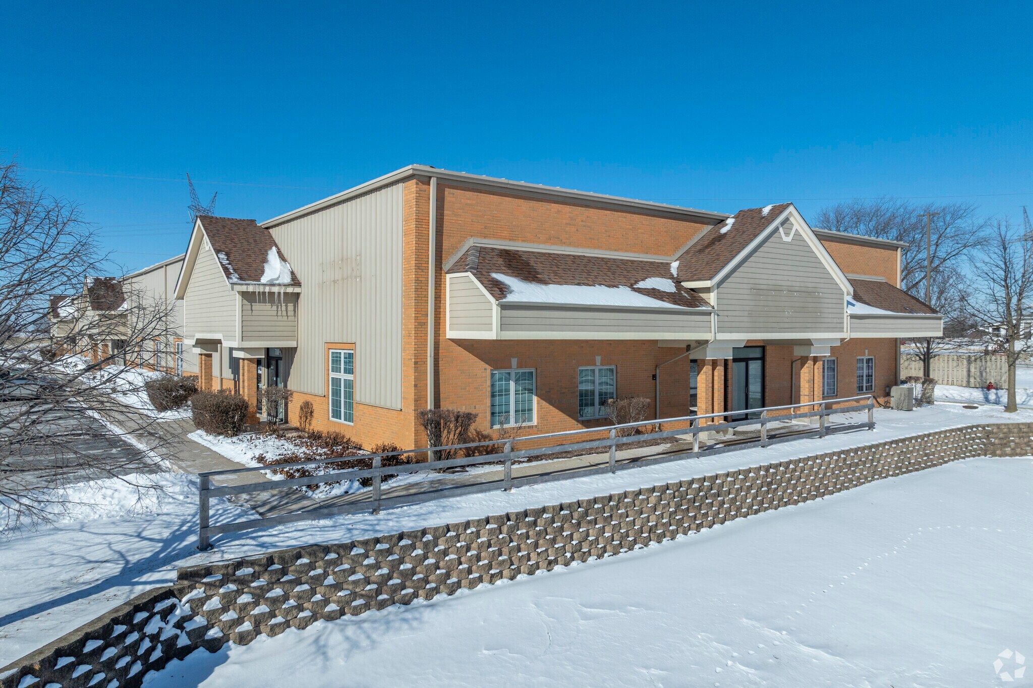 700-710 Center Rd, Frankfort, IL à louer Photo principale- Image 1 de 5