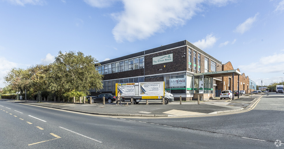 Bridle Rd, Bootle for sale - Primary Photo - Image 1 of 1