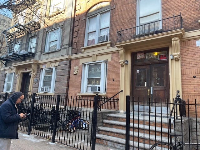 689-693 Beck St, Bronx, NY for sale Primary Photo- Image 1 of 10