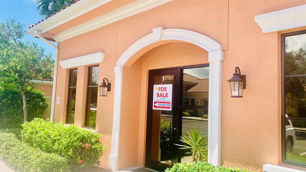 9180 Estero Park Commons Blvd, Estero, FL à vendre - Vidéo sur l’inscription commerciale - Image 2 de 13