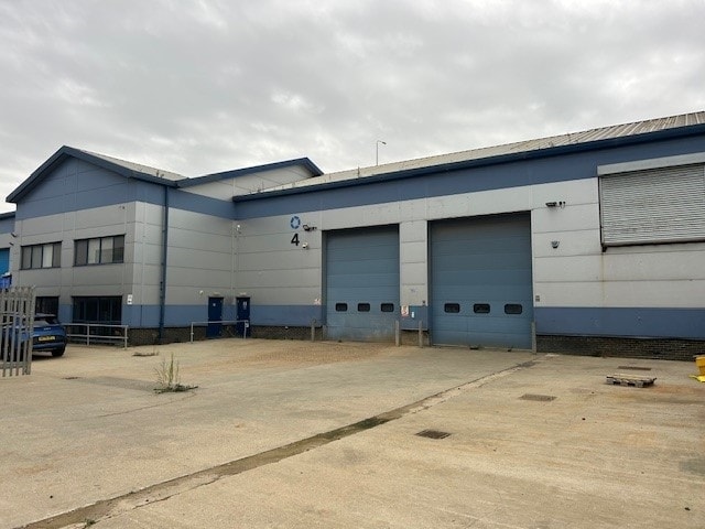 730 London Rd, Grays à louer Photo du bâtiment- Image 1 de 1