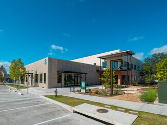 Plus de détails pour 10880 E Crystal Falls Pky, Leander, TX - Bureau, Bureau/Commerce de détail à louer