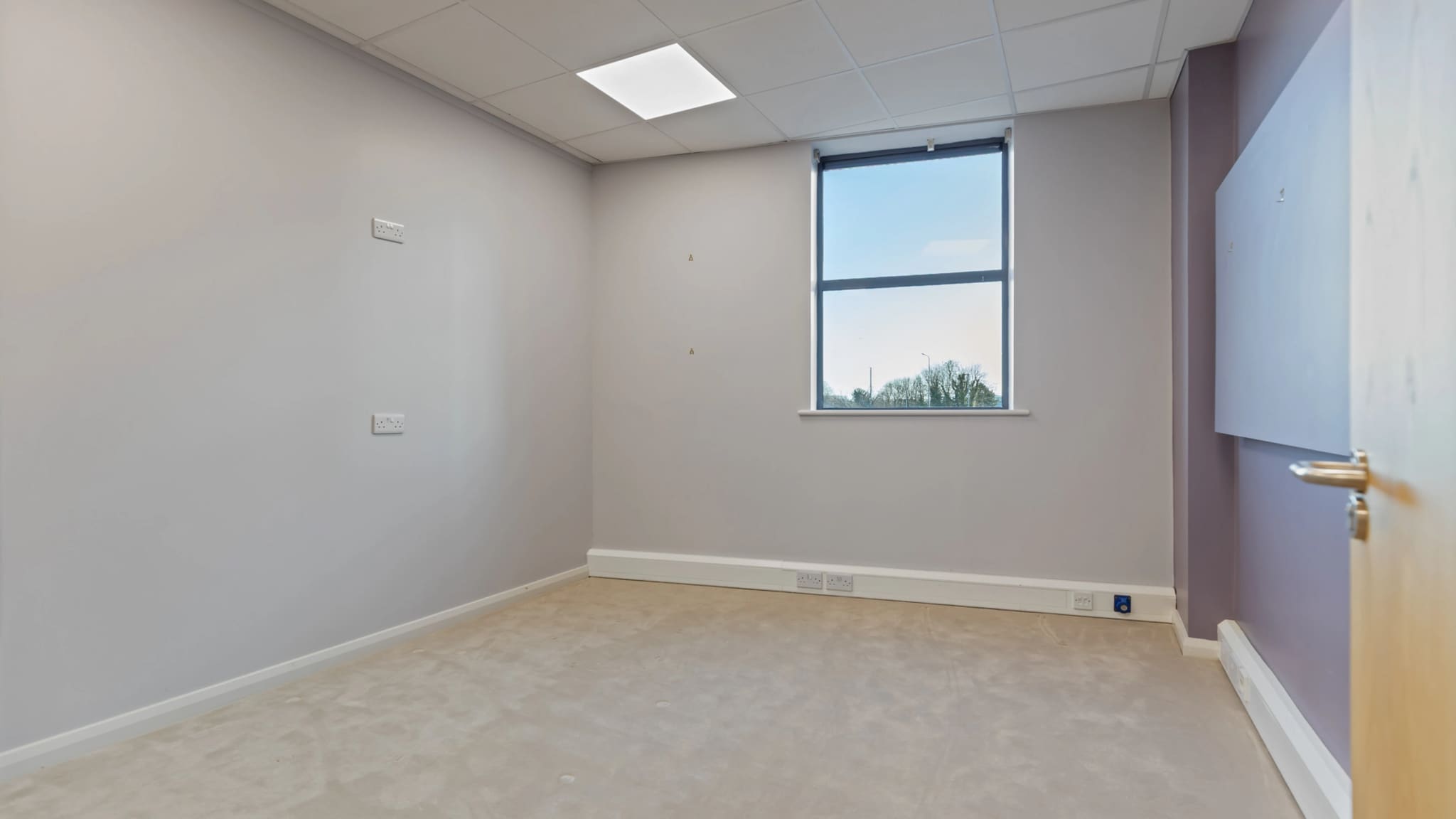 2-14 Longstone St, Lisburn for lease Interior Photo- Image 1 of 4
