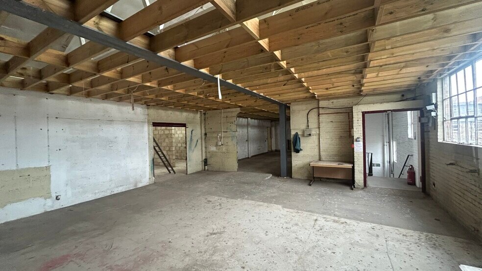 4 Harry Day Mews, Londres à vendre - Photo intérieure - Image 3 de 6