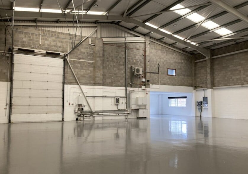 Dunbeath Ct, Swindon à louer - Photo intérieure - Image 3 de 9