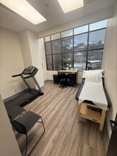 137 Benchmark Rd, Avon, CO for lease Interior Photo- Image 2 of 7