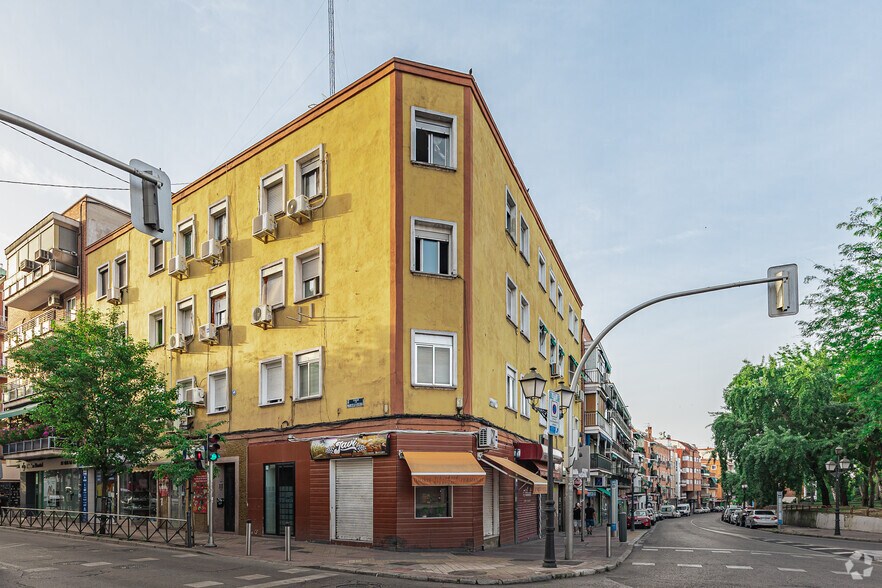 Avenida Rafaela Ibarra, 1, Madrid, Madrid à vendre - Photo principale - Image 1 de 11