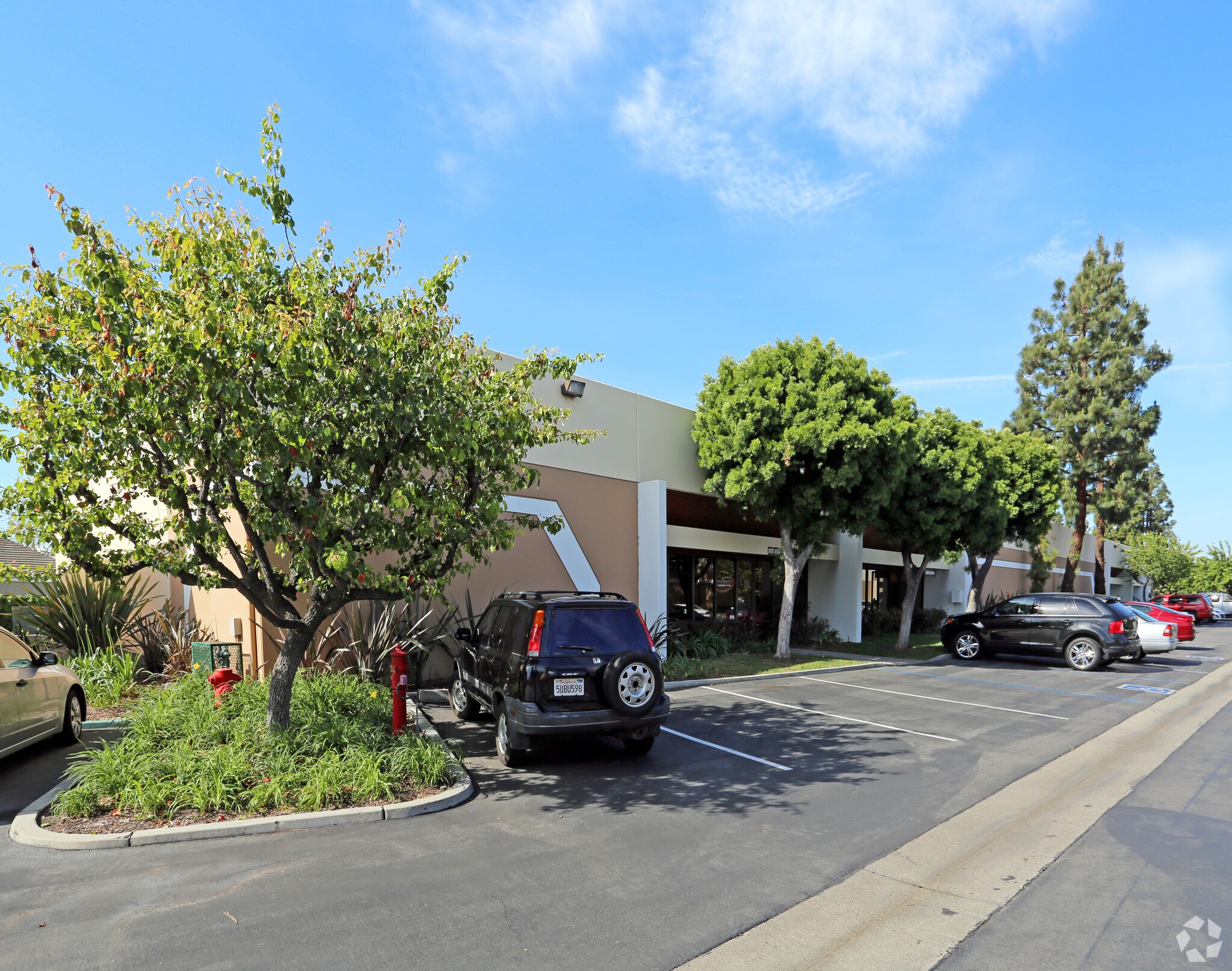 616-622 N Eckhoff St, Orange, CA à vendre Photo du bâtiment- Image 1 de 2
