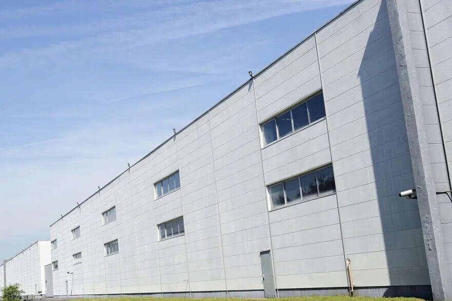 Industrial in Marly-la-Ville for lease - Building Photo - Image 3 of 44