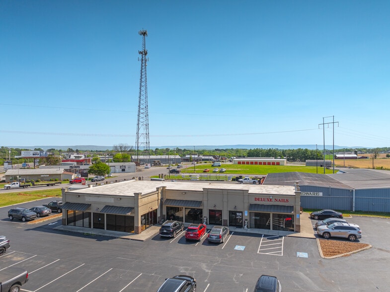 2585 Decherd Blvd, Decherd, TN for lease - Building Photo - Image 3 of 20
