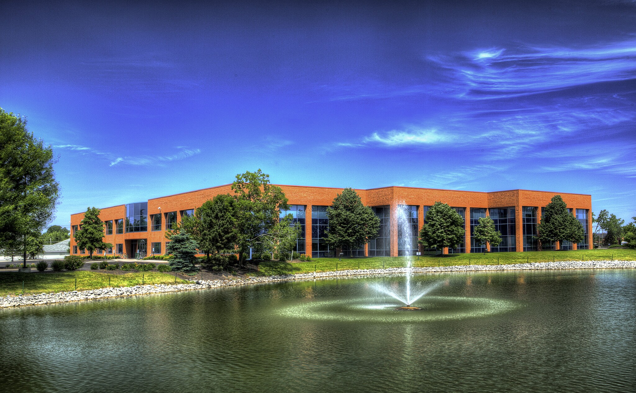 375 Essjay Rd, Williamsville, NY for lease Primary Photo- Image 1 of 2