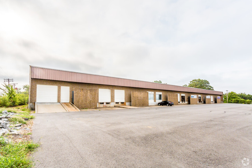 6621 Geyer Springs Rd, Little Rock, AR for lease - Building Photo - Image 1 of 5