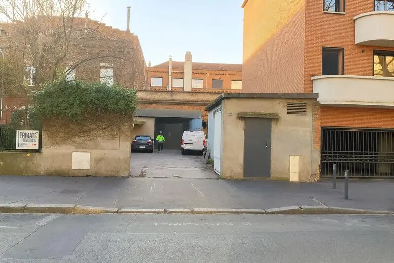 Industrial in Toulouse for lease - Building Photo - Image 2 of 6