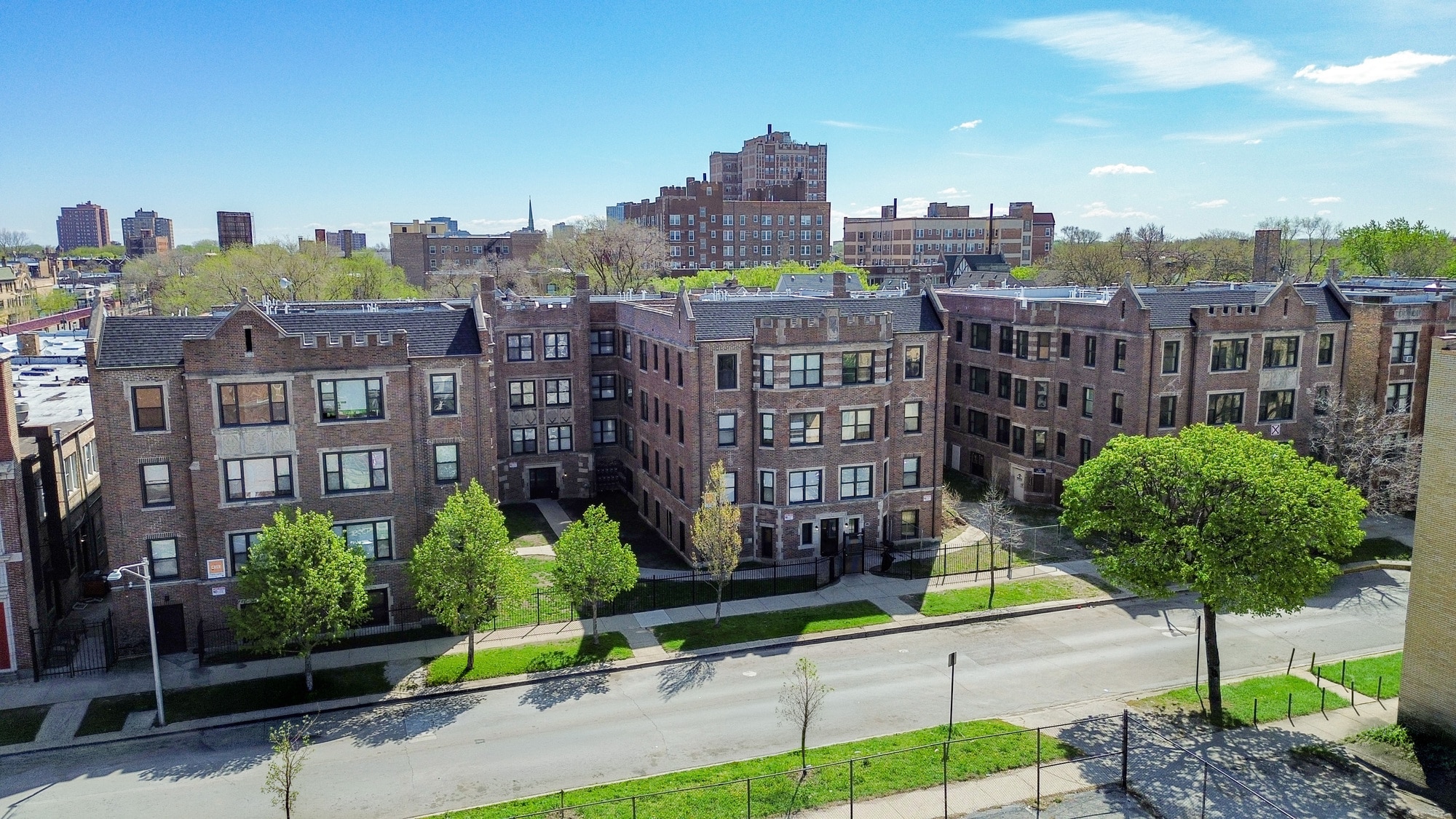 7109 S Bennett Ave, Chicago, IL à vendre Photo principale- Image 1 de 6