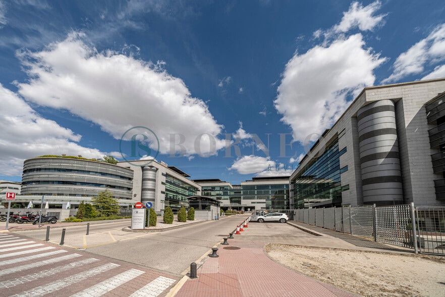 Calle Anabel Segura, 11, Alcobendas, Madrid for lease - Building Photo - Image 2 of 4