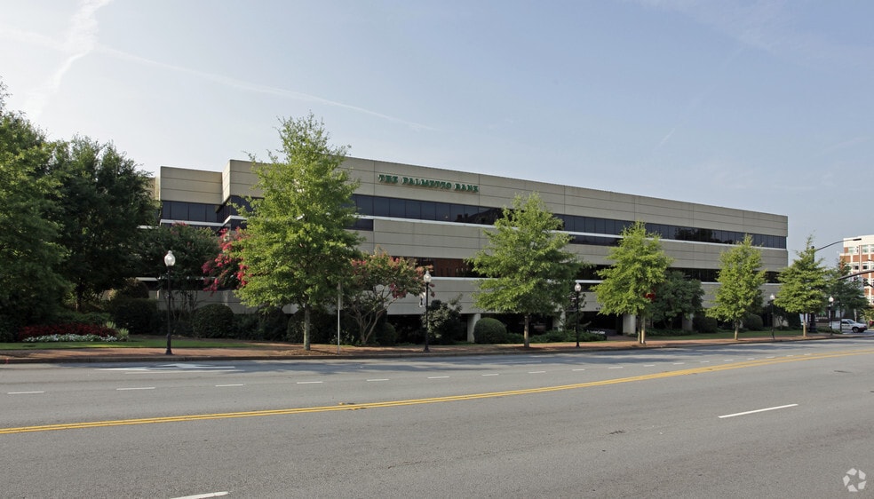 101 W Saint John St, Spartanburg, SC for lease - Building Photo - Image 3 of 16