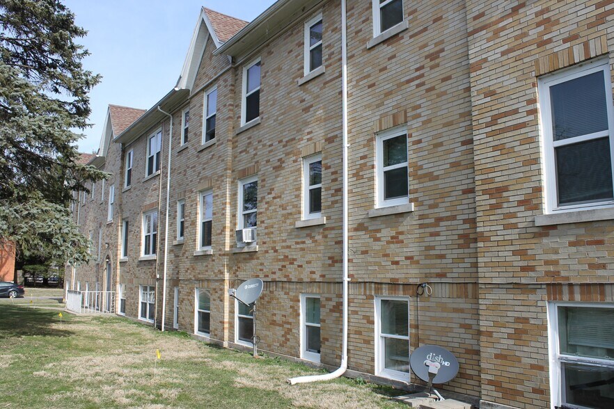 423 Washington St, Monroe, MI à vendre - Photo du bâtiment - Image 3 de 12