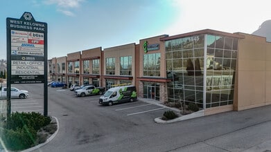 1445 Stevens Rd, West Kelowna, BC à louer Photo du bâtiment- Image 1 de 18