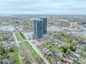 45 Railroad St, Brampton, ON - AERIAL  map view
