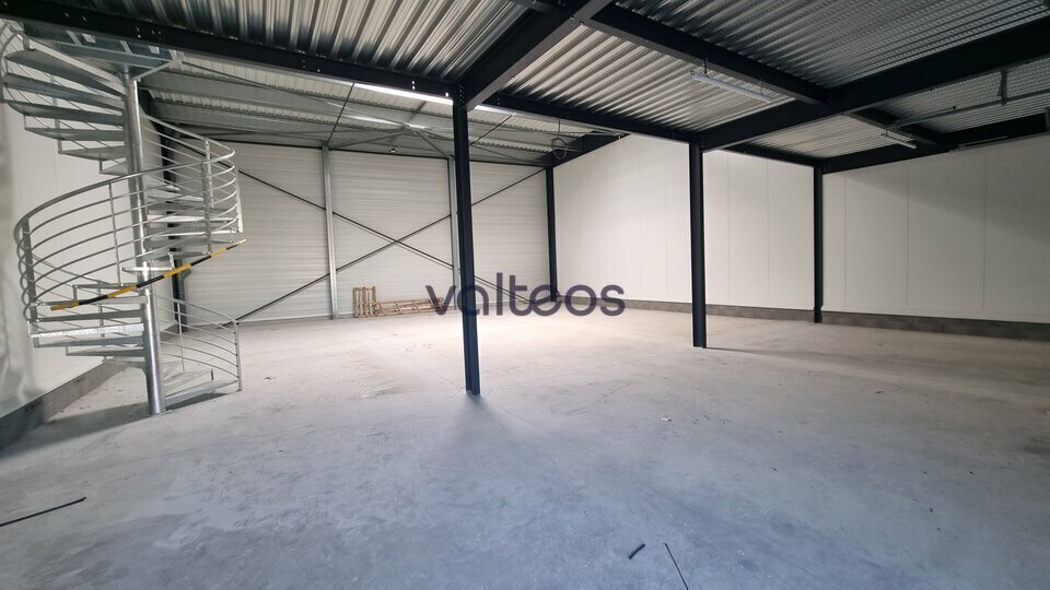 Flex in Bruguières for lease - Interior Photo - Image 3 of 6