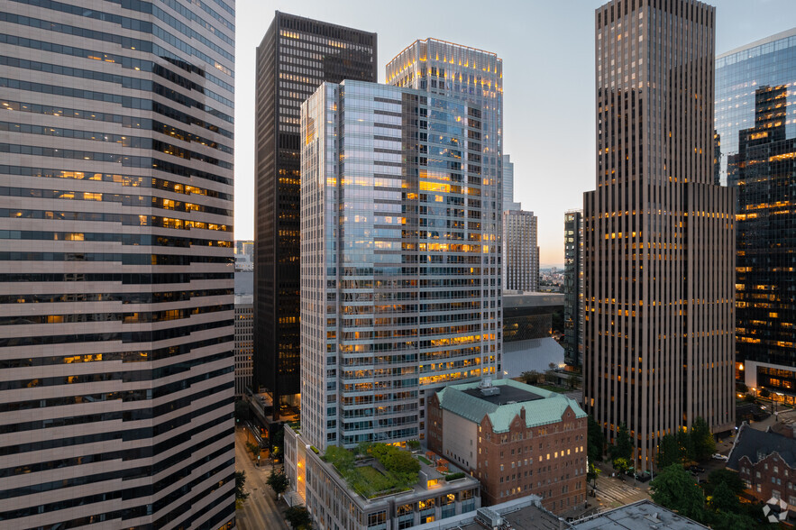 925 4th Ave, Seattle, WA à louer - Photo du bâtiment - Image 1 de 7