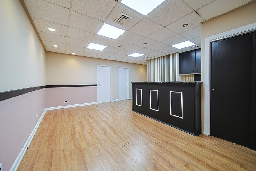 1625 Anderson Ave, Fort Lee, NJ for lease - Building Photo - Image 2 of 13