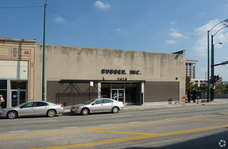 2419 S Michigan Ave, Chicago, IL à vendre - Photo du bâtiment - Image 2 de 12