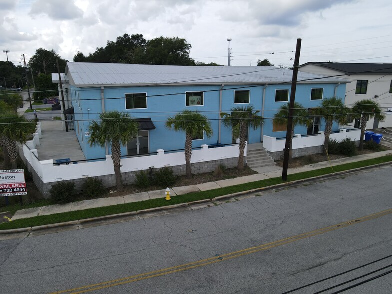 Contiguous Portfolio in Opportunity Zone portfolio of 2 properties for sale on LoopNet.ca - Building Photo - Image 3 of 8