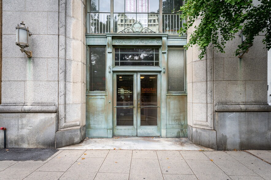 25 N Broadway, Tarrytown, NY à louer - Photo du bâtiment - Image 3 de 29