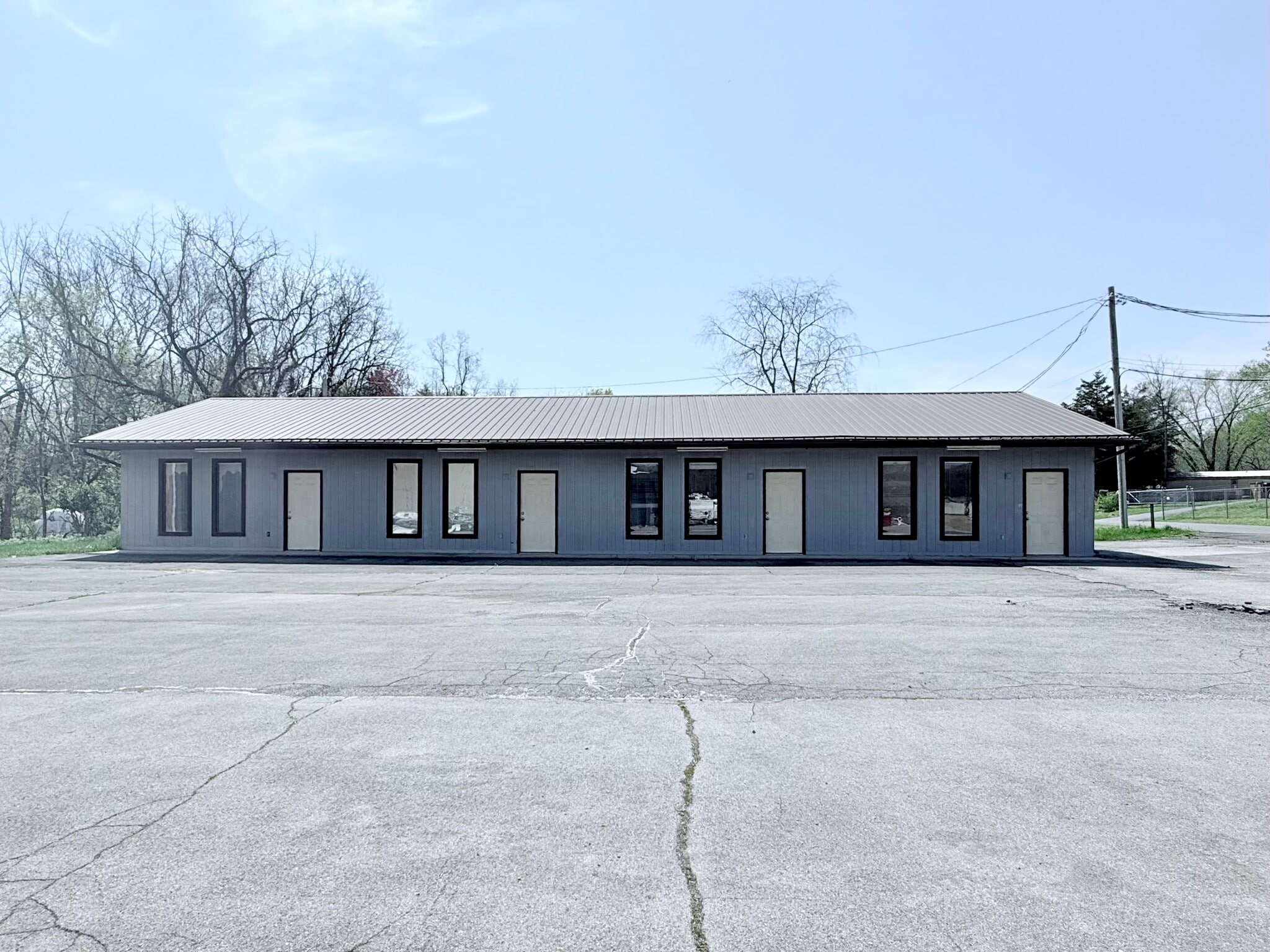 5512 Fort Henry Dr, Colonial Heights, TN for lease Building Photo- Image 1 of 10