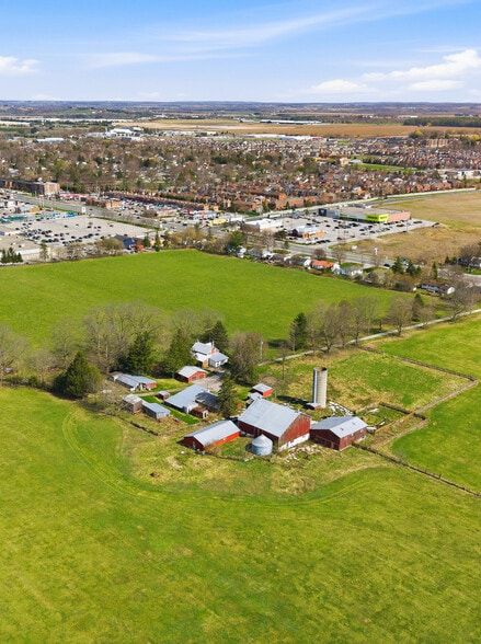 230-232 Young St, Alliston, ON à vendre - Photo du bâtiment - Image 3 de 8