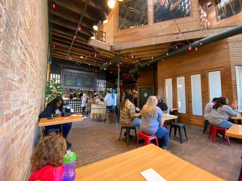 121 S Niles Ave, South Bend, IN à louer - Photo du bâtiment - Image 2 de 5