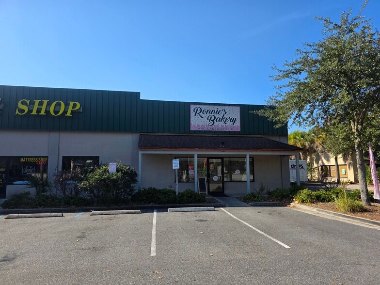 1304 Fording Island Rd, Bluffton, SC à louer - Photo du bâtiment - Image 2 de 12