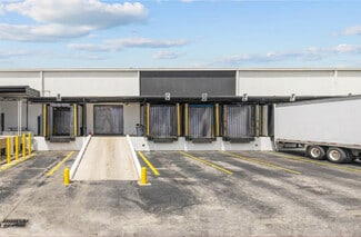 Plus de détails pour 7500 NW 25th St, Miami, FL - Industriel à vendre