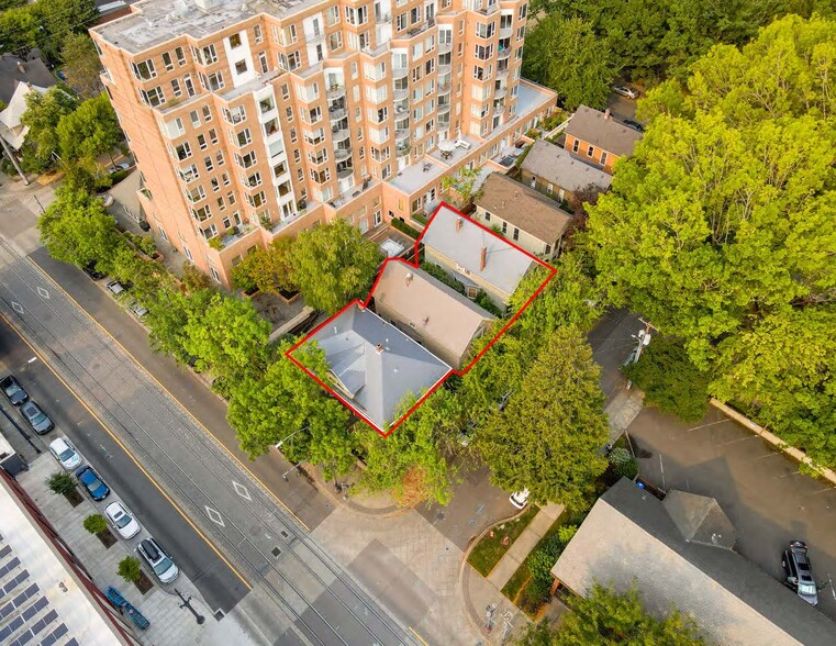 1105 SW 18th Ave, Portland, OR à vendre - Photo du bâtiment - Image 2 de 3