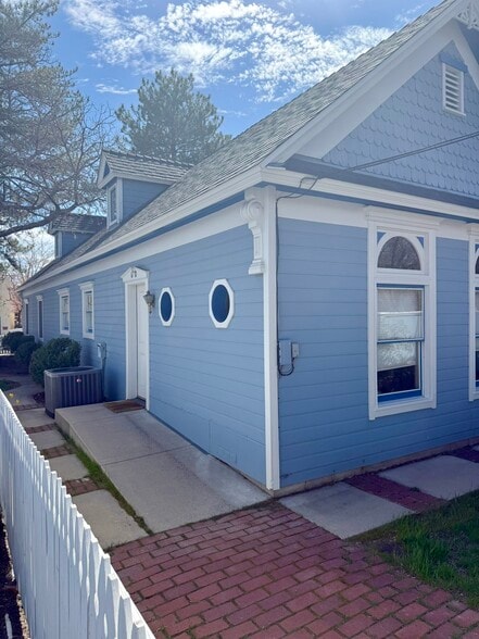 208 N Curry St, Carson City, NV for sale - Building Photo - Image 3 of 12