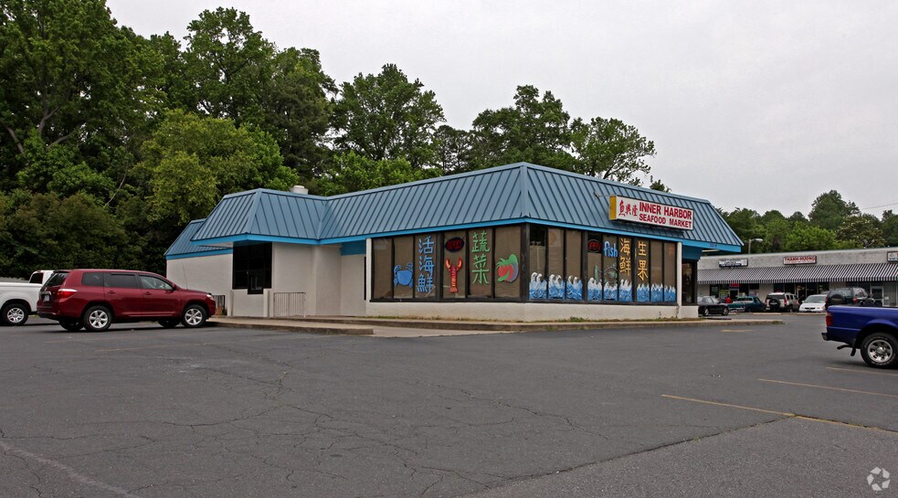 3019 Central Ave, Charlotte, NC à vendre - Photo du bâtiment - Image 2 de 2