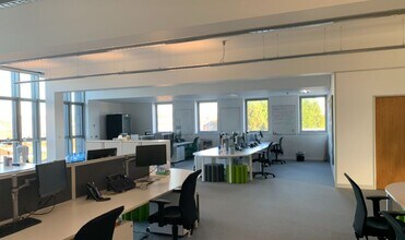 Olympia Cross, Glasgow for lease Interior Photo- Image 2 of 3